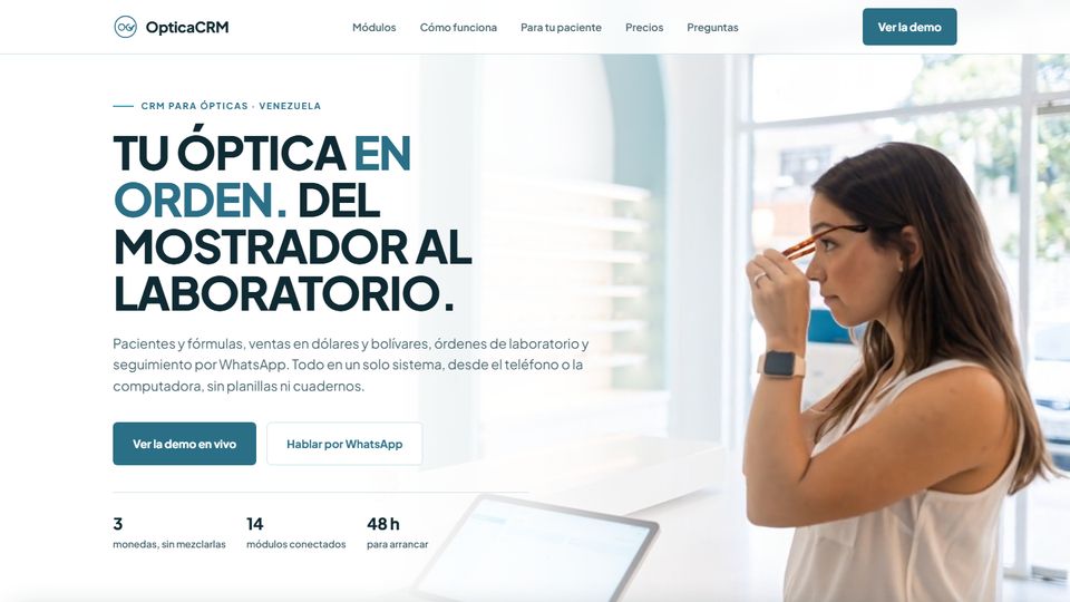 Página web de OpticaCRM